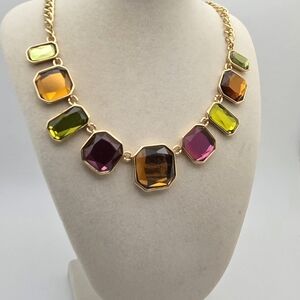 Signed Avon NRQ Vibrant Jewel Tone Acrylic Bib Necklace